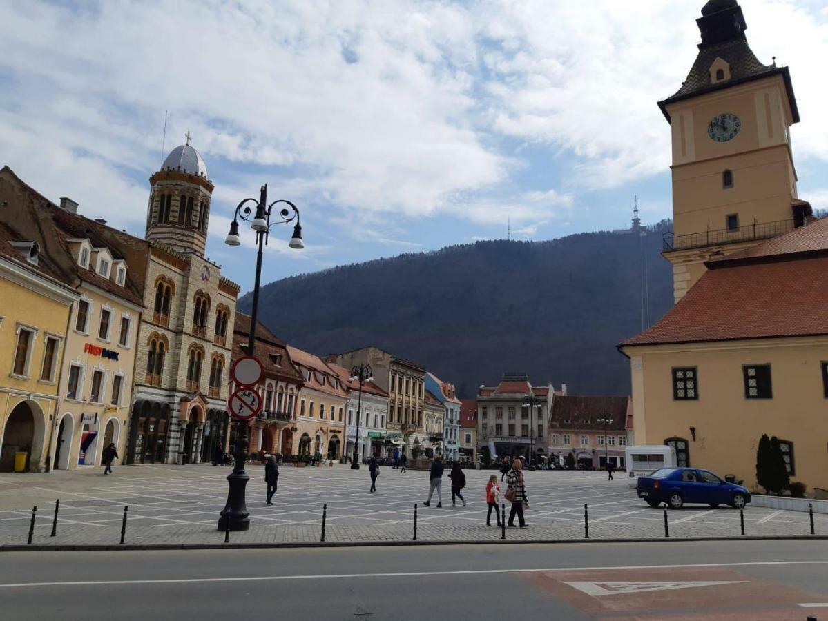 Tudor Apartment Braşov Buitenkant foto